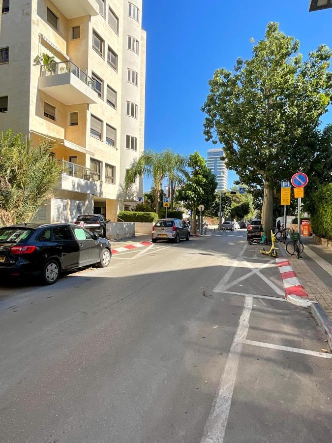 A Little Paradise Near The Sea Tel Aviv Exterior photo